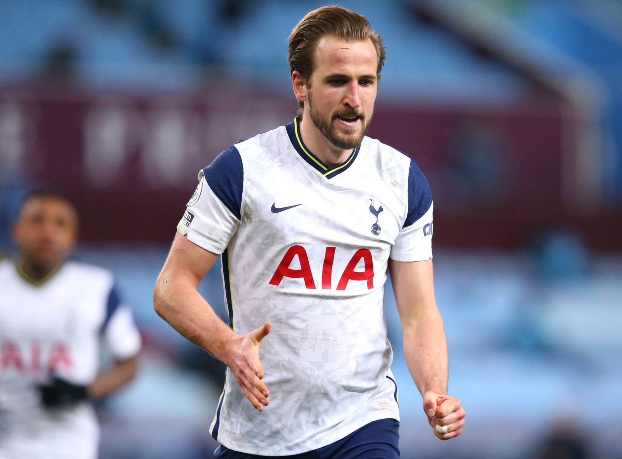 在比賽用球 在比賽用球