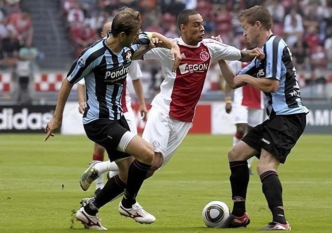 里尔前锋戴 里尔前锋戴